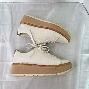 Dolce Vita Cream White Platform Lace-Up Sneakers with Tan Sole. Size 10